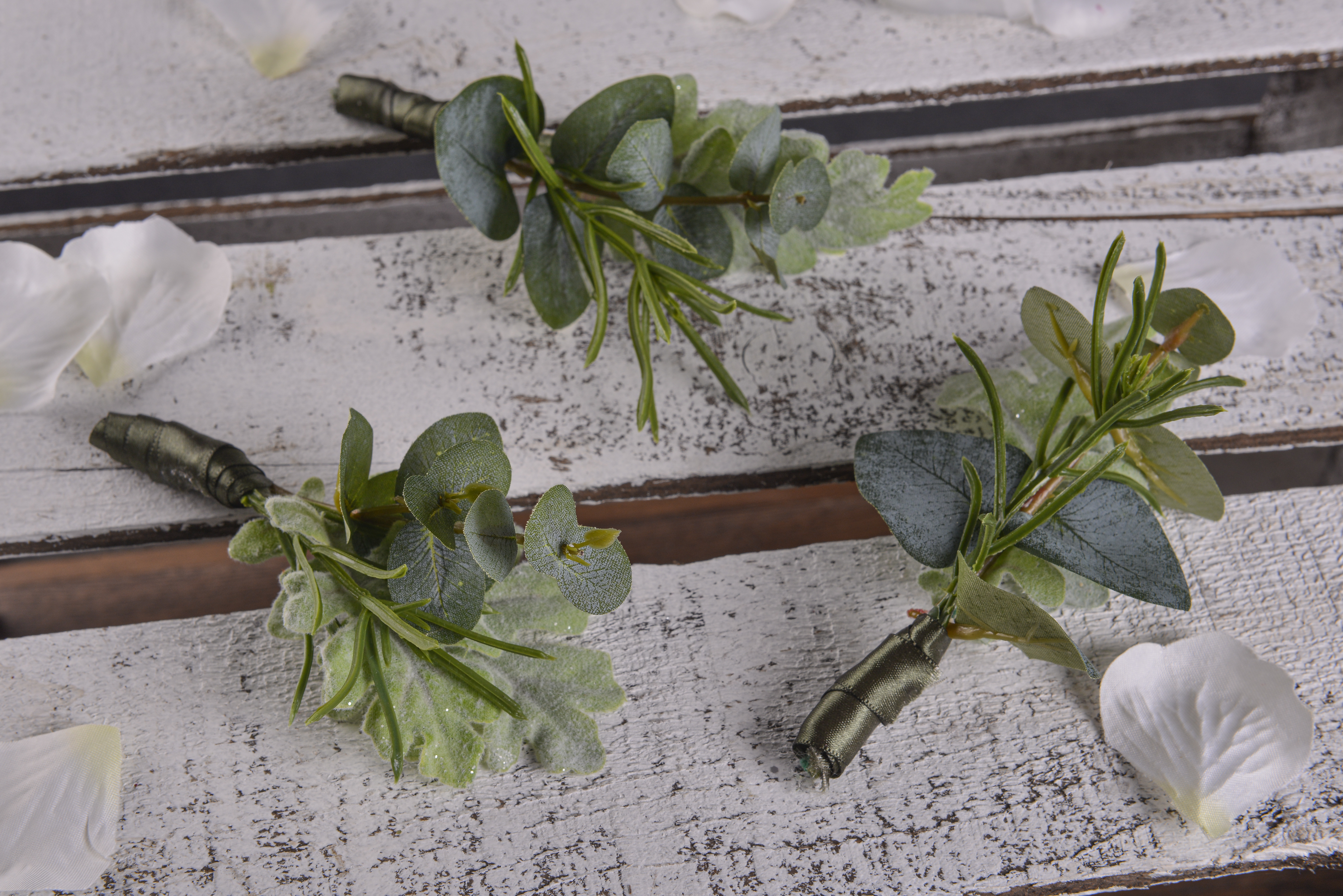 Finished Greenery Buttonholes - Wedding Trends 2023